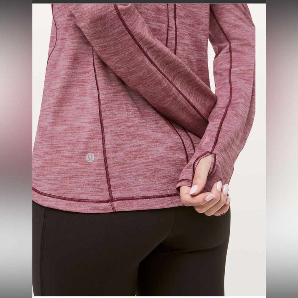 Women’s 6 or 8 Lululemon Sweat Embrace Long Sleeve
Heathered Misty Merlot shirt